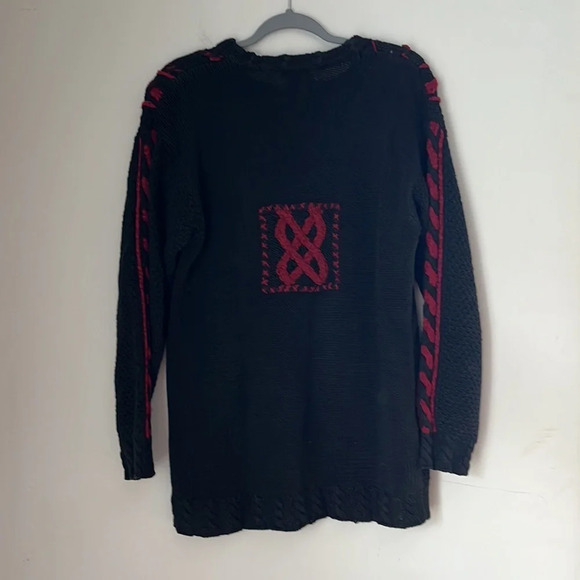Vintage 3D Knit Cosby Sweater Size Medium Red & Black - Picture 4 of 5